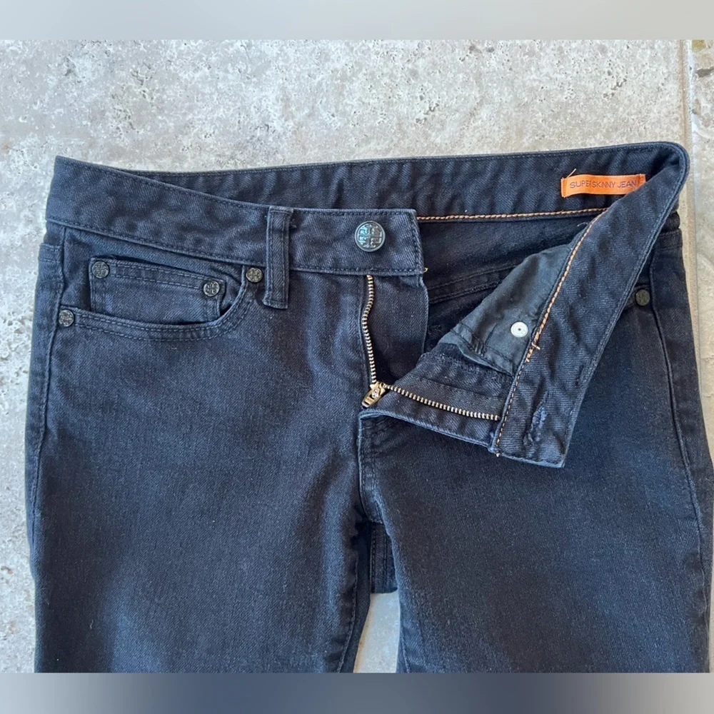 Tory Burch Super Skinny Jeans in Black, size 26